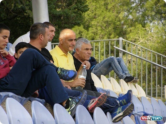 ציון טויטו (בצהוב). הוא בטוח שקבוצתו תישאר בליגה (אמיר שיבי)